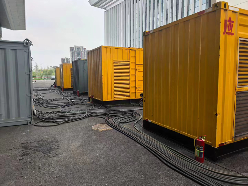 伊宁市不同季节柴油发电机组保养有哪些注意事项？