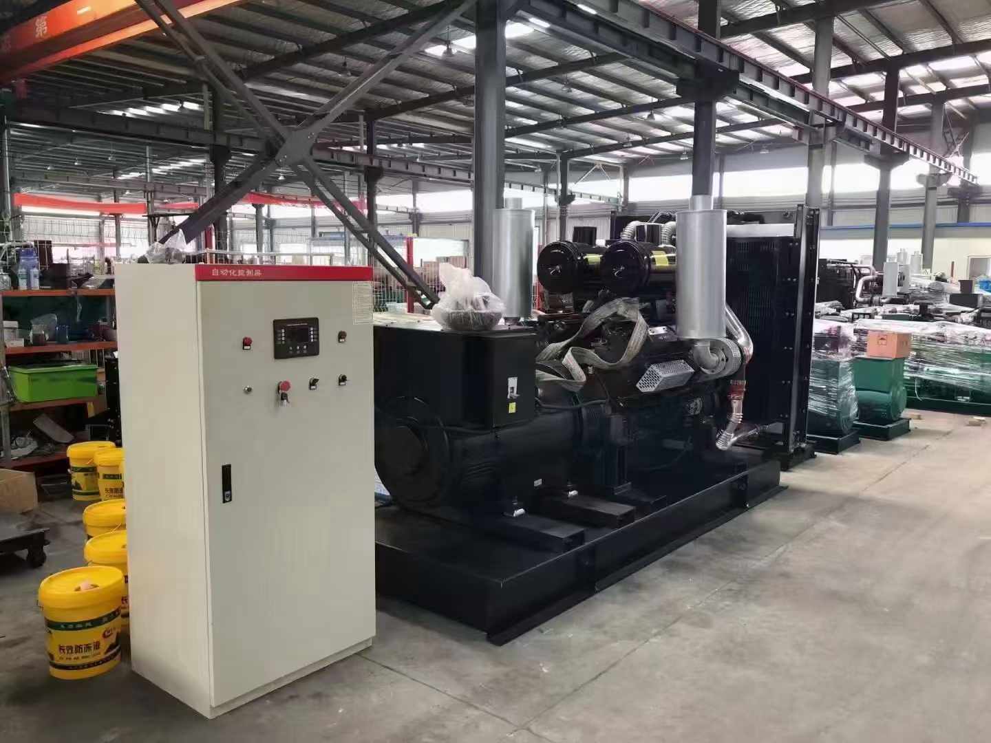 伊宁市柴油发电机运行时的噪音和振动水平如何?