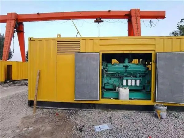 伊宁市冬季低温环境下，500KW发电机组应该选择什么类型的启动电瓶？